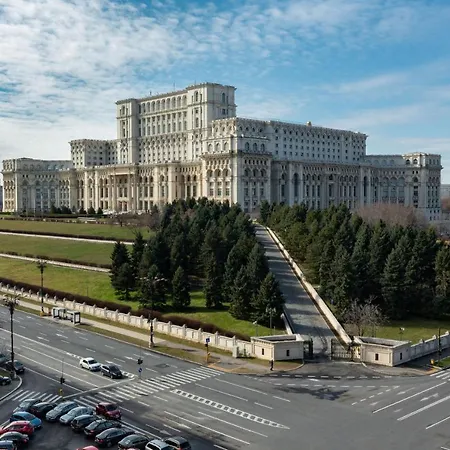 Apartment Qult - Monarch *