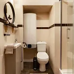 Qult - Monarch Appartement Boekarest